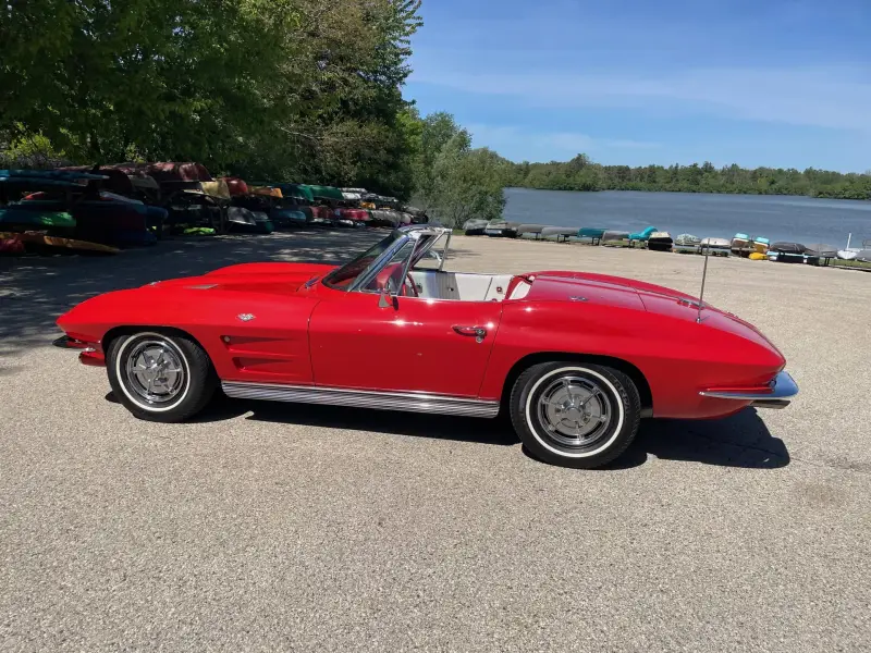 1963 Chevrolet Corvette Sting Ray Convertible photo 12