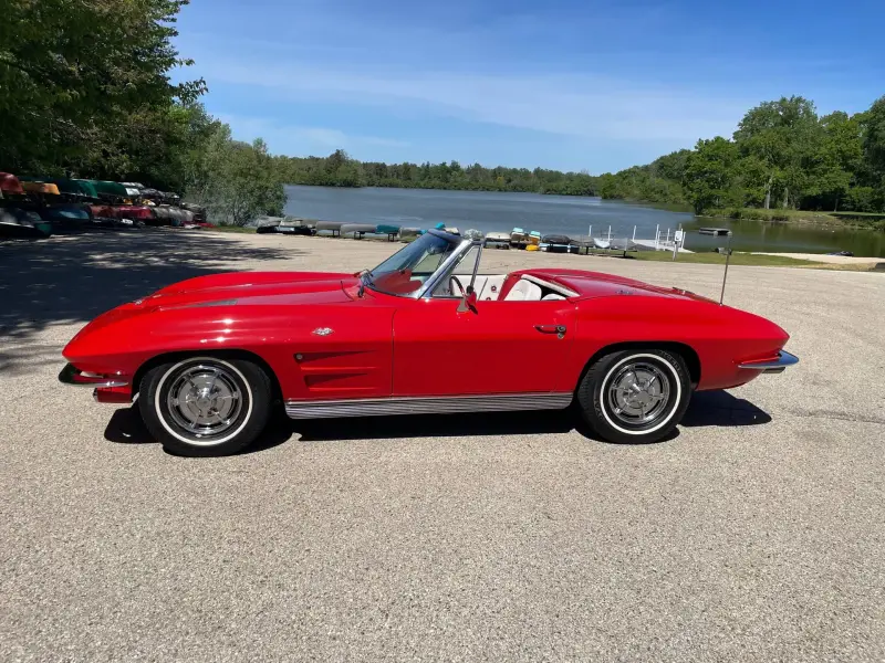1963 Chevrolet Corvette Sting Ray Convertible photo 6