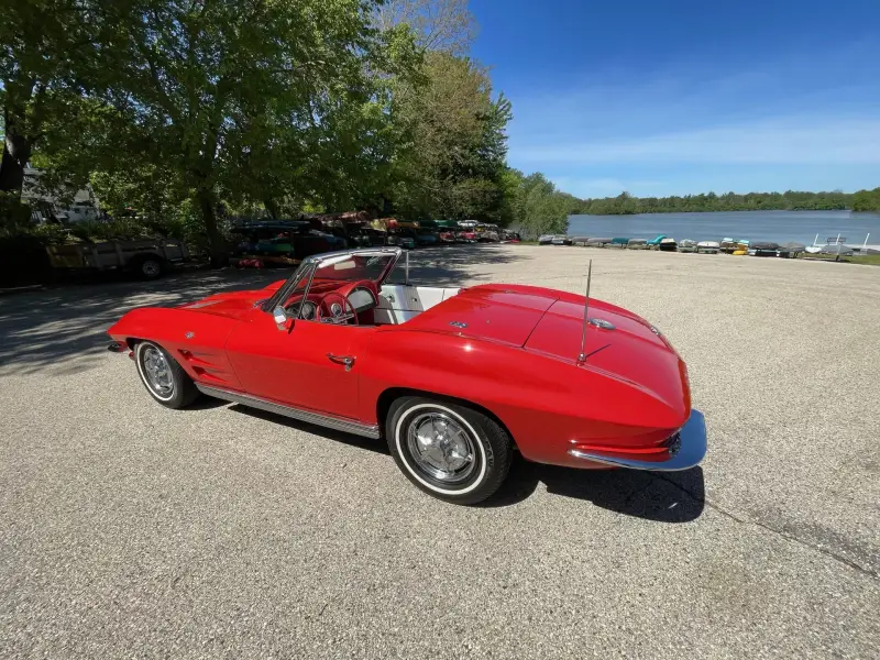 1963 Chevrolet Corvette Sting Ray Convertible photo 15