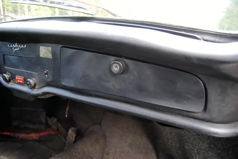 1974 Volkswagen Karmann Ghia Type 14 photo 47