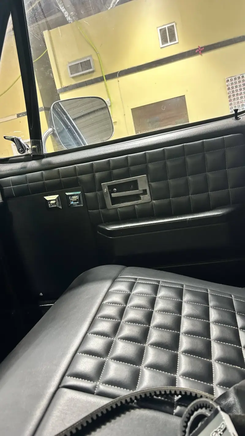 1985 Chevrolet C10 pickup photo 15
