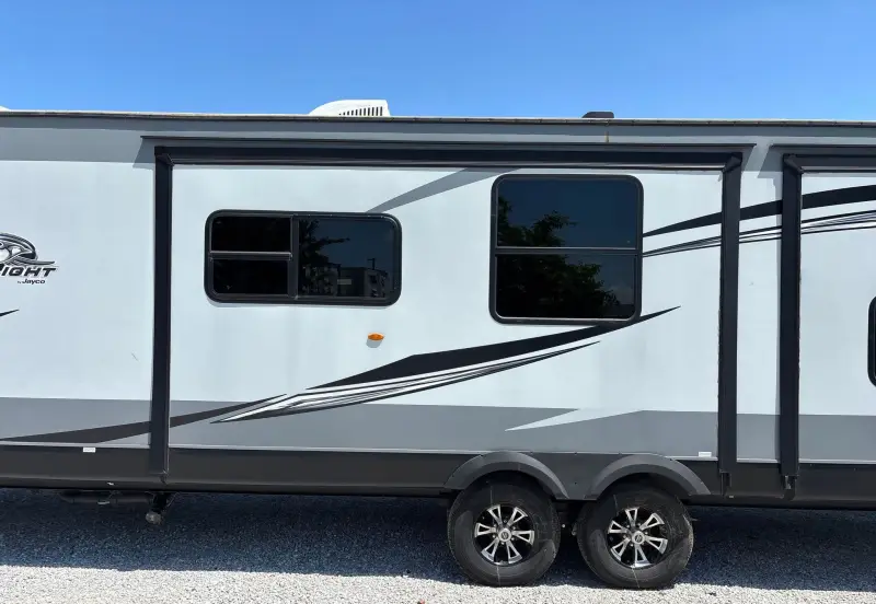 2021 Jayco JayFlight photo 35