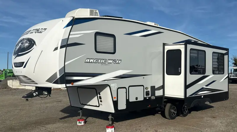 2021 Cherokee by Forest River Inc. Arctic Wolf photo 1
