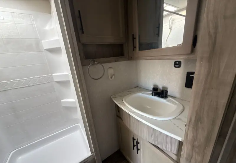 2021 Cherokee by Forest River Inc. Arctic Wolf photo 70
