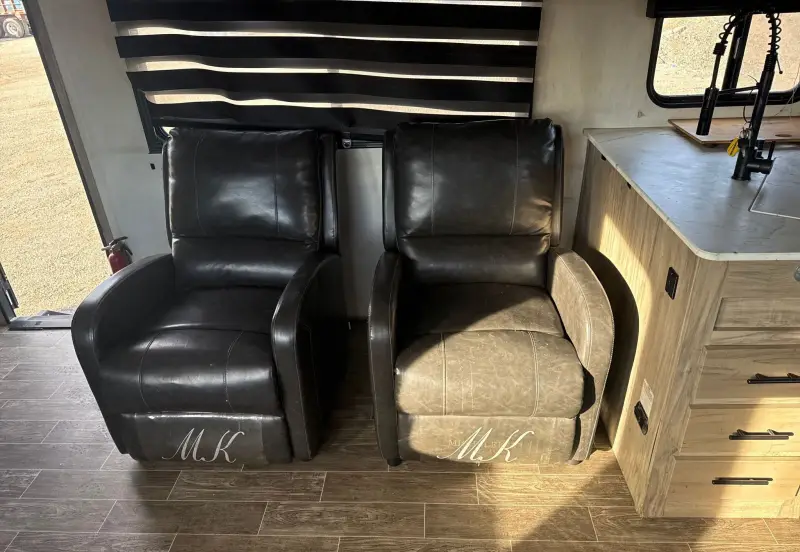 2021 Cherokee by Forest River Inc. Arctic Wolf photo 65