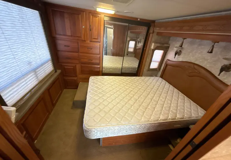 2005 Coachman Encore 380DS photo 93