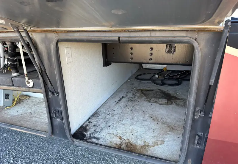 2005 Coachman Encore 380DS photo 33