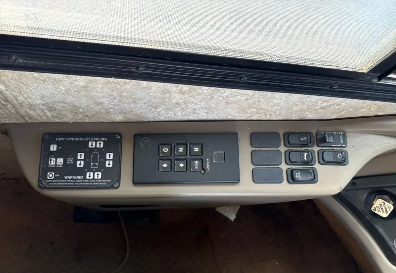 2005 Coachman Encore 380DS photo 68