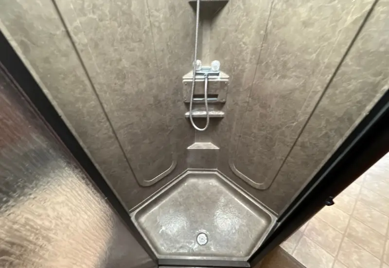 2005 Coachman Encore 380DS photo 91