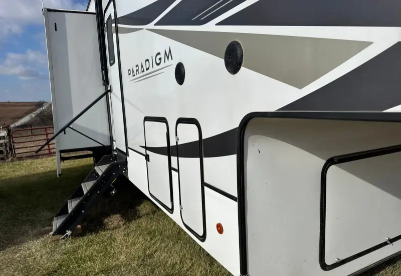 2023 Alliance Rv Paradigm photo 18