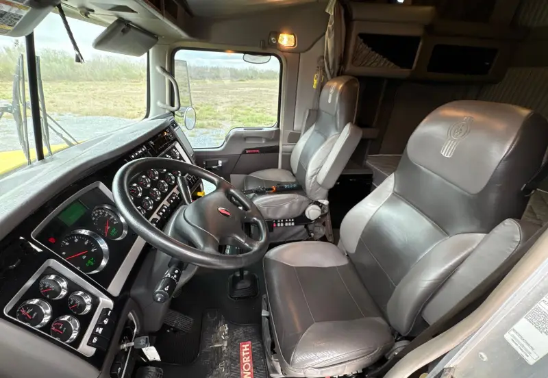 2021 Kenworth W900 photo 46