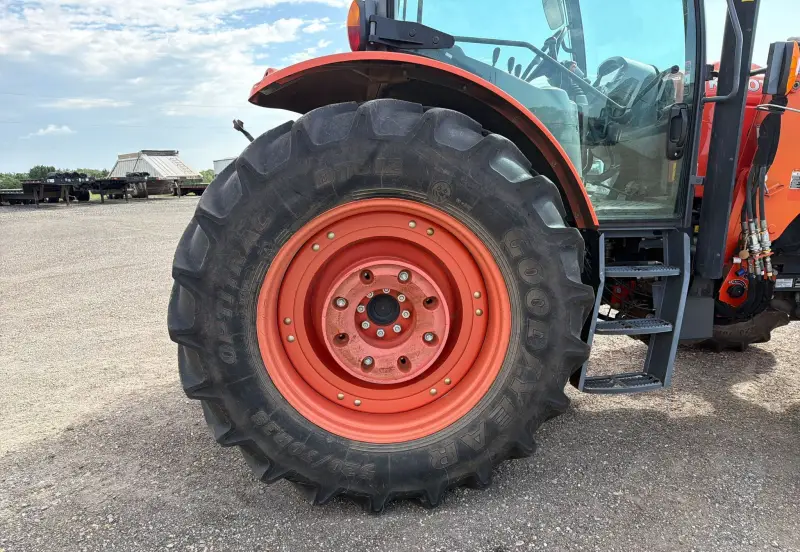 2013 Kubota M135GX photo 56