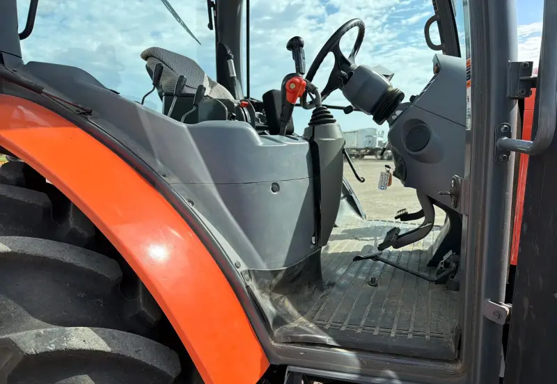 2013 Kubota M135GX photo 40