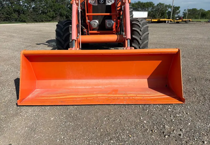 2013 Kubota M135GX photo 12