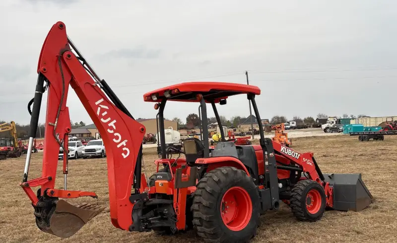 2021 Kubota M62 photo 5