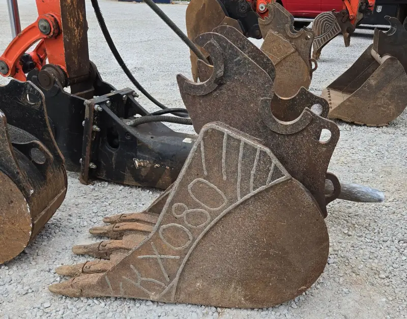 2017 Kubota KX080-4 photo 82