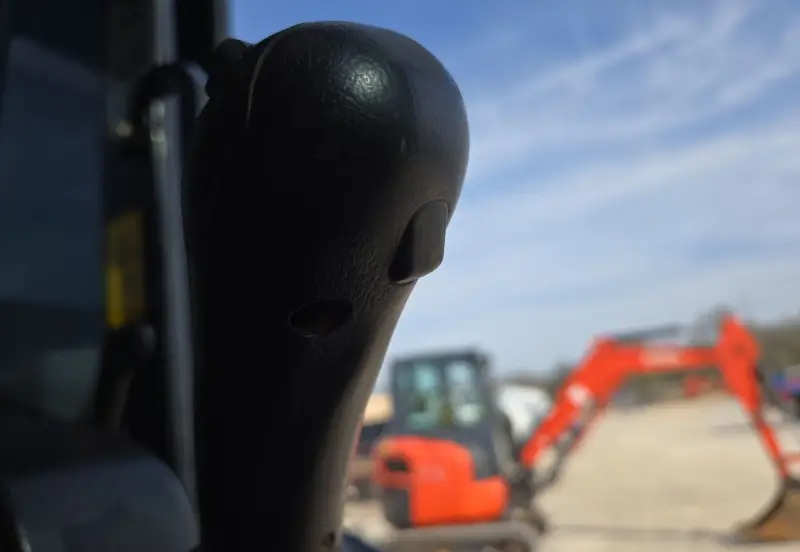 2017 Kubota KX080-4 photo 100