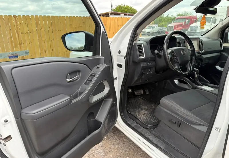 2022 Nissan Frontier photo 33