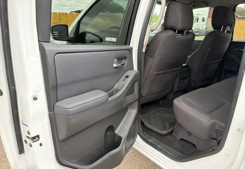 2022 Nissan Frontier photo 52