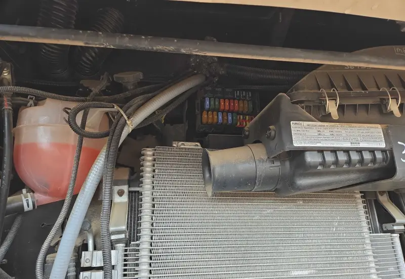2017 Thor Motor Coach Stripped photo 106