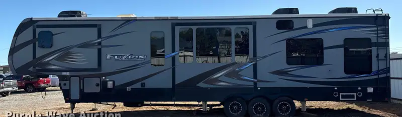 2017 Keystone FZ42317 photo 8