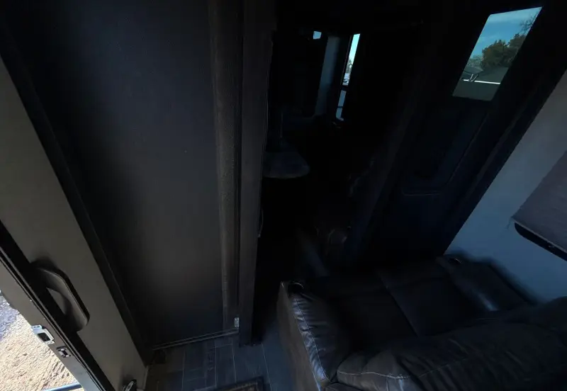 2017 Keystone FZ42317 photo 63