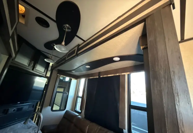 2017 Keystone FZ42317 photo 69