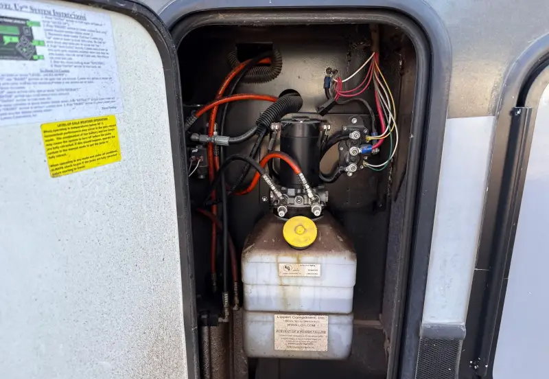 2017 Keystone FZ42317 photo 43