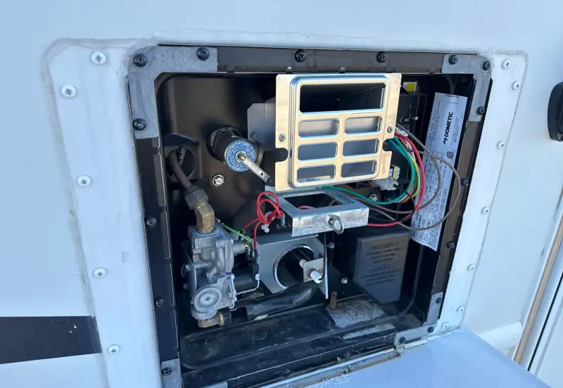 2008 Ford E450 Super Duty photo 24