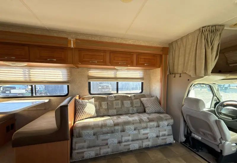 2008 Ford E450 Super Duty photo 118