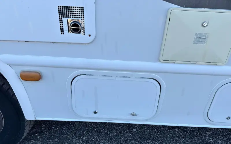 2008 Ford E450 Super Duty photo 19